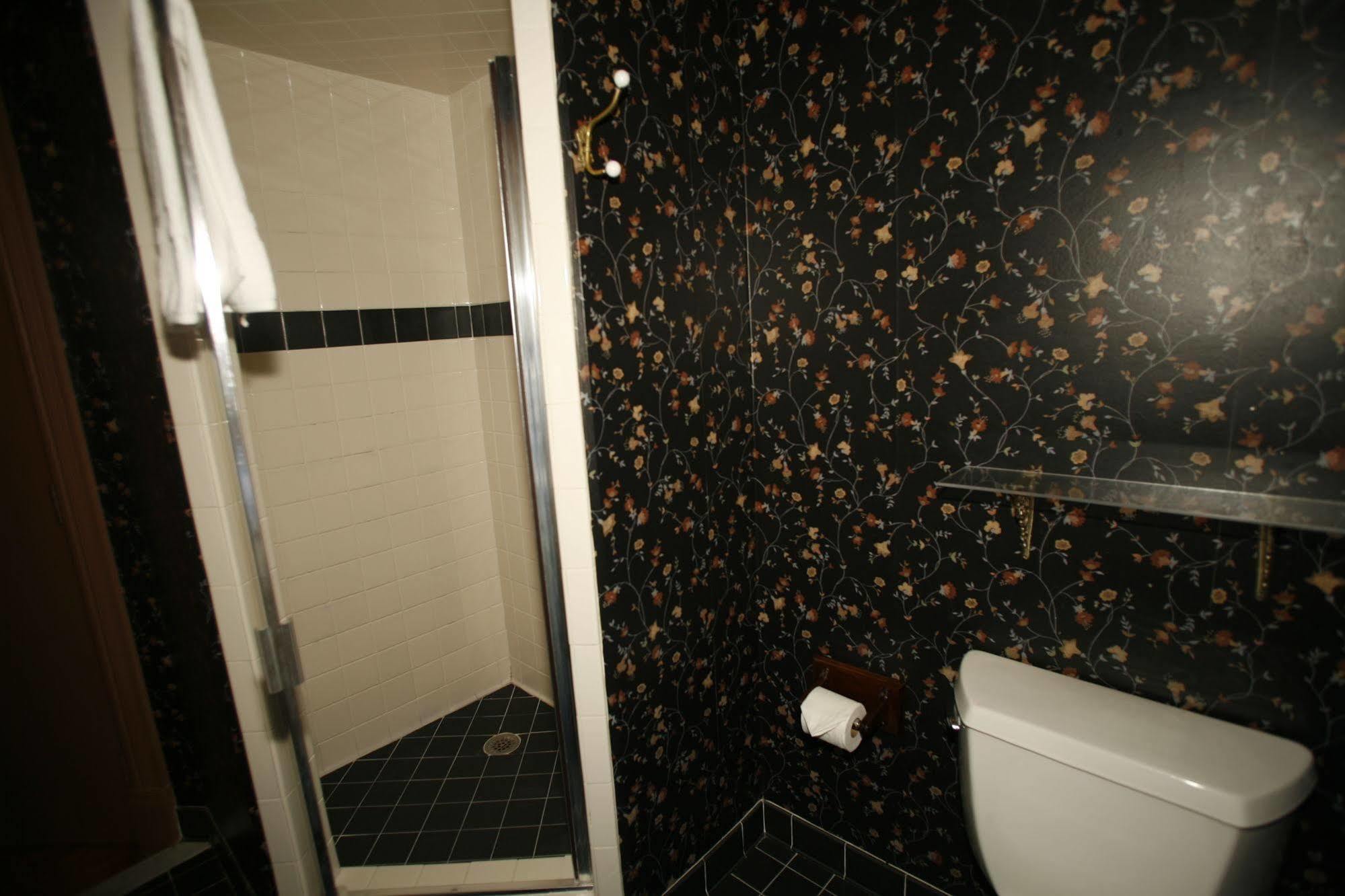 Parsonage Bed & Breakfast 3*